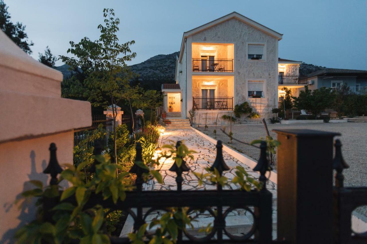 Hedon-Stone Apartment Starigrad Paklenica Luaran gambar