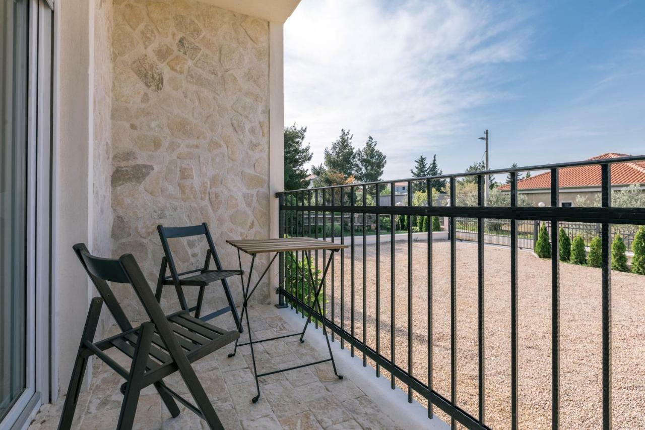 Hedon-Stone Apartment Starigrad Paklenica Luaran gambar