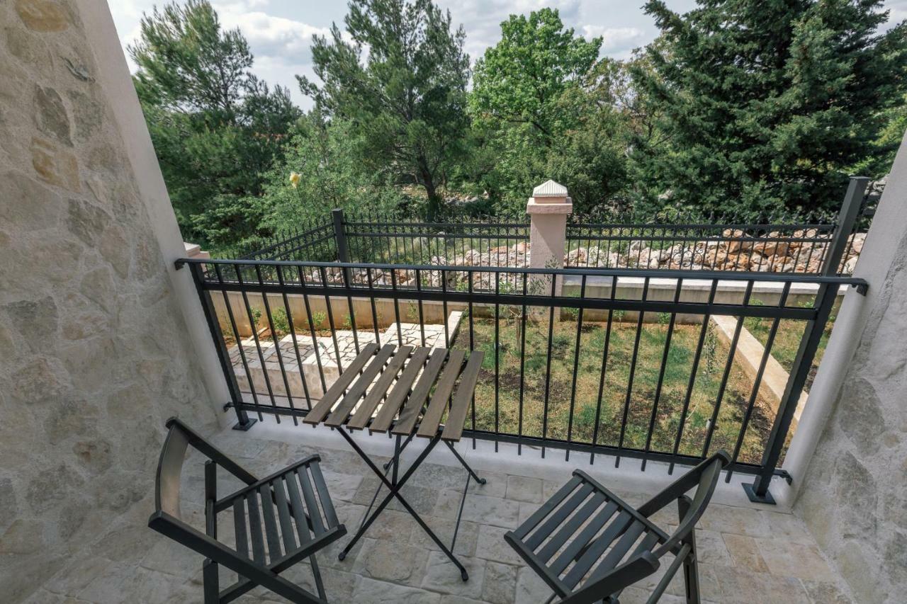 Hedon-Stone Apartment Starigrad Paklenica Luaran gambar