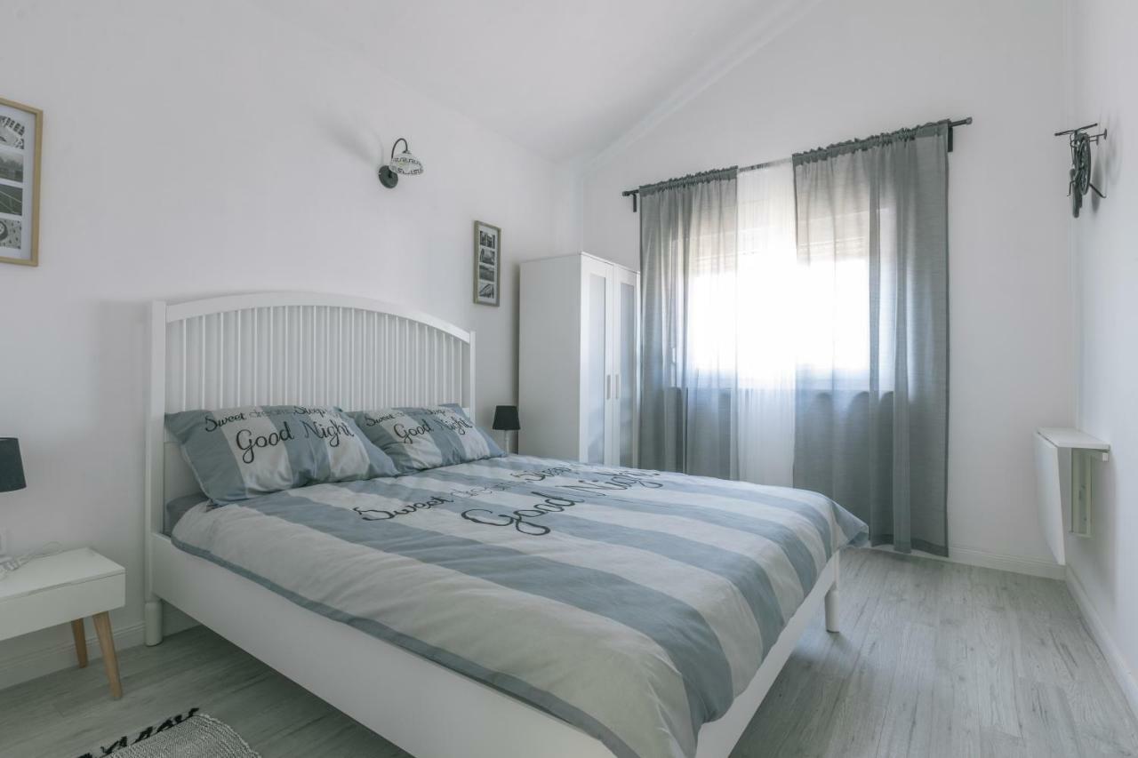 Hedon-Stone Apartment Starigrad Paklenica Luaran gambar
