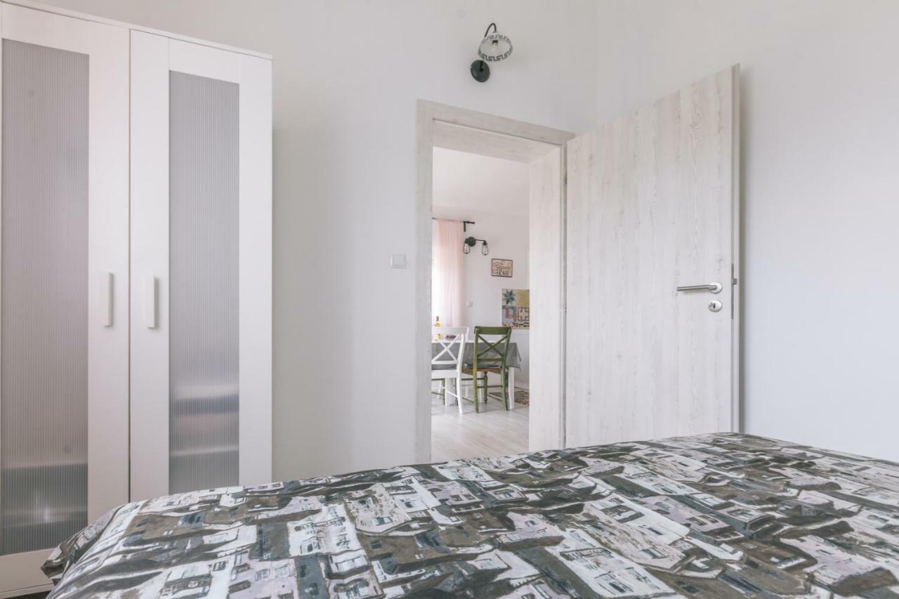 Hedon-Stone Apartment Starigrad Paklenica Luaran gambar