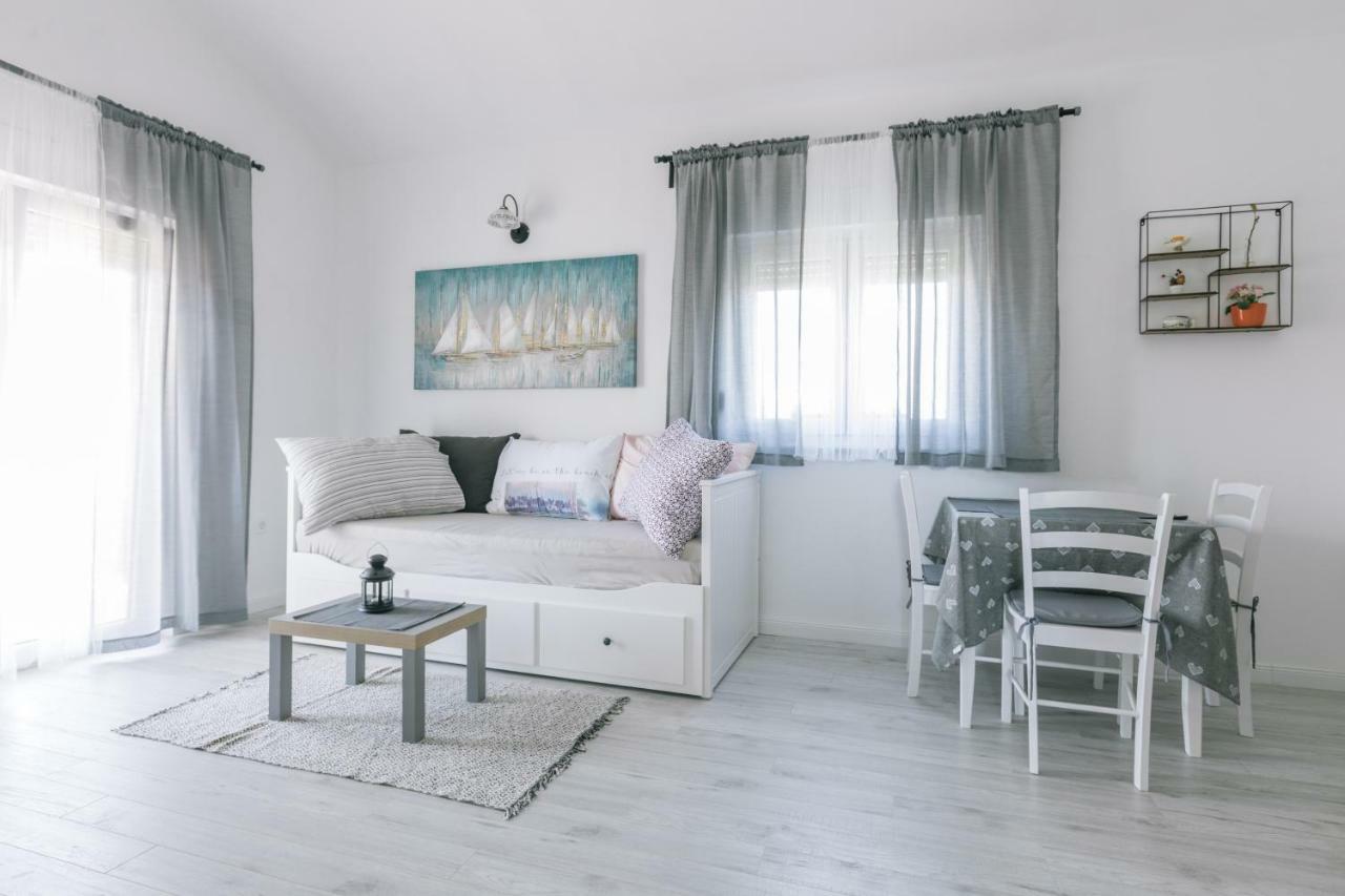 Hedon-Stone Apartment Starigrad Paklenica Luaran gambar